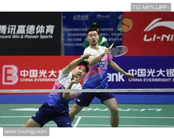 成都羽毛球队整体表现分析：压制与失误的双重影响探讨